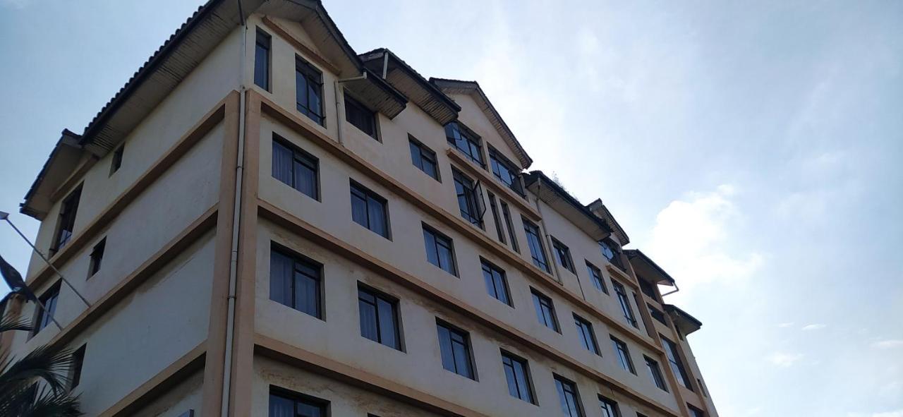 Plus254 Hotel Nairobi Exteriör bild